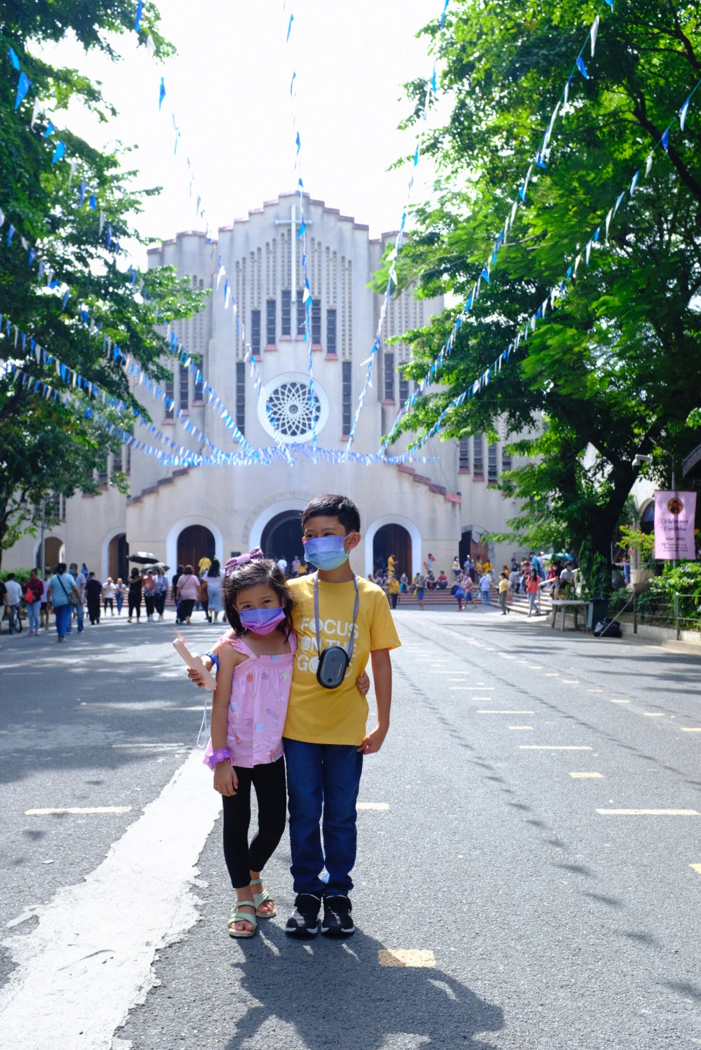 Escape Manila’s bustle and experience Baclaran’s redemptorist church; the Baclaran phenomenon